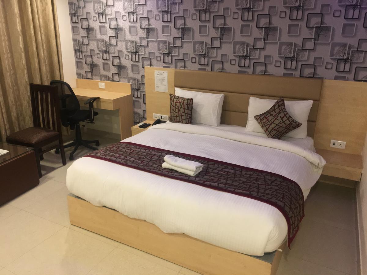 Hotel Airport D'Capitol New Delhi Exterior photo